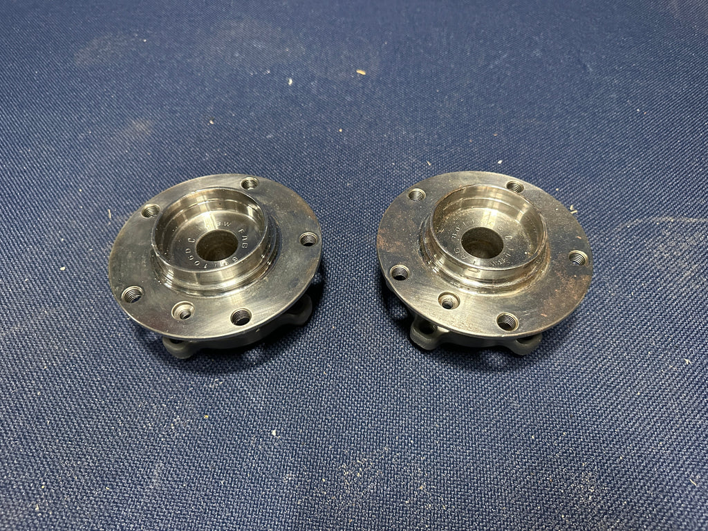 Used Alpina Z8 wheel bearings