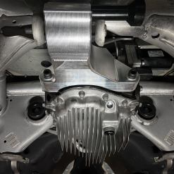 Alternative view of F1X M5 & M6 BILLET DIFFERENTIAL MOUNT