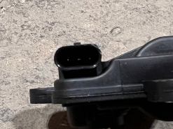 Alternative view of Electronic Exhaust Valve Motor